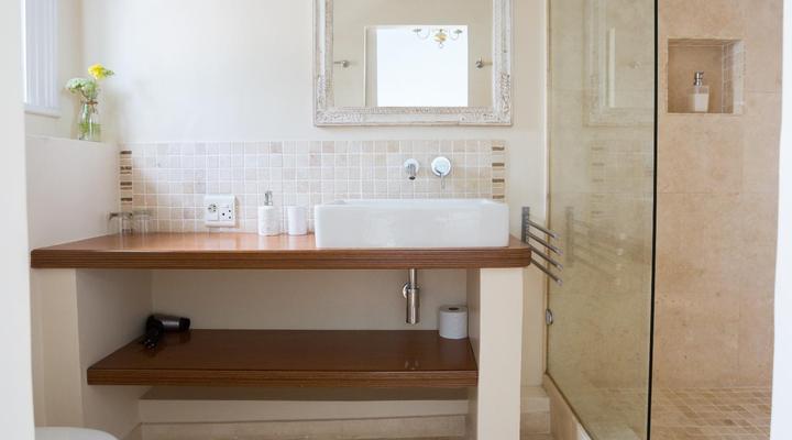 6 on Scott Guesthouse