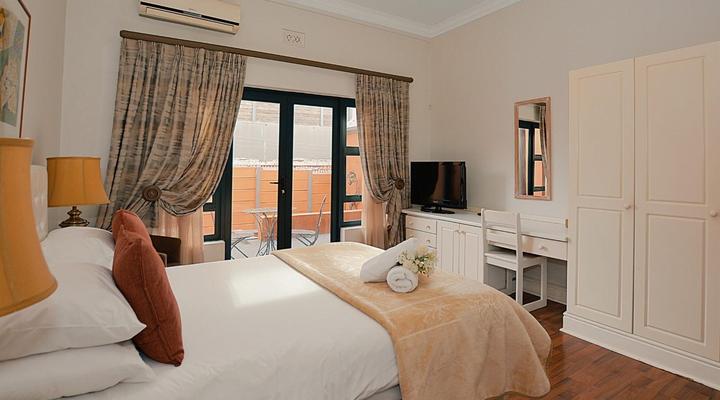 Albatross Guest House