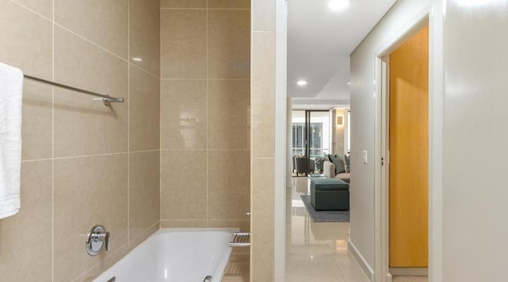 Hibernian Towers 503