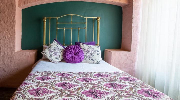 Equeen Inn at Castle Da Angelo