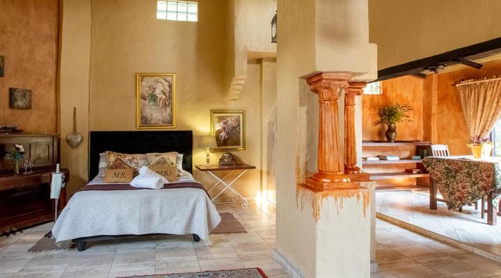 Equeen Inn at Castle Da Angelo