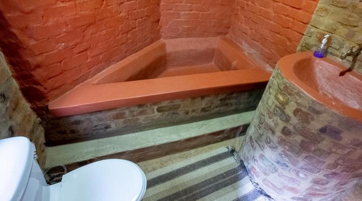 Equeen Inn at Castle Da Angelo