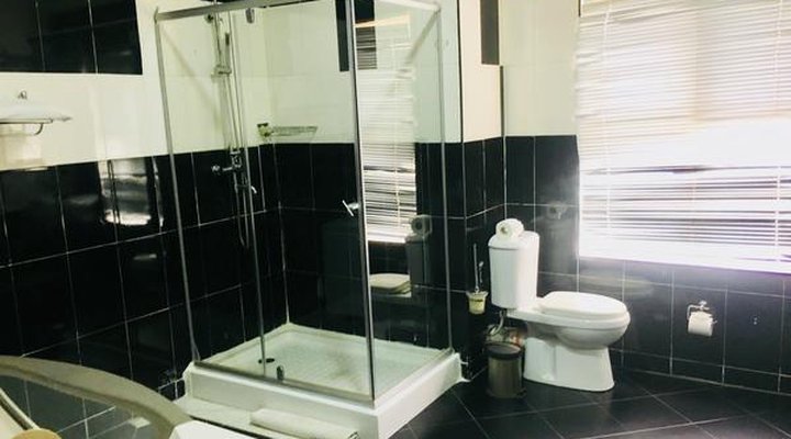 Le Paris Continental Hotel