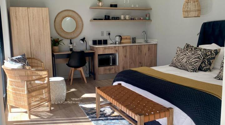 Constantia Winelands Lodge