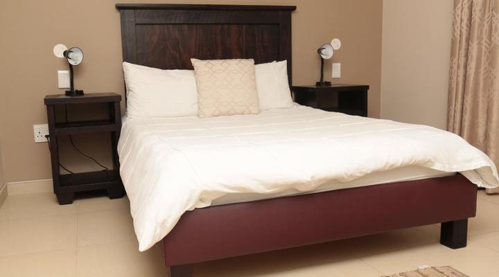 La Coastal Guesthouse