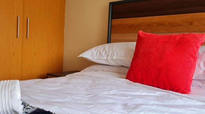 Mzilikazi Guesthouse & Tours