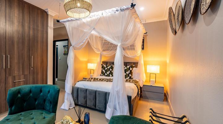 Ingwenkala Luxury Safari Lodge