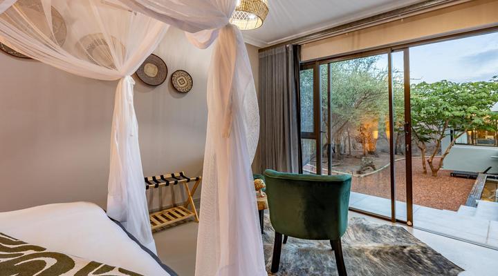 Ingwenkala Luxury Safari Lodge