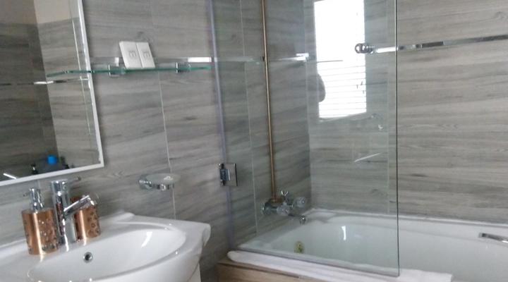 Bed and Breakfast on Melrose