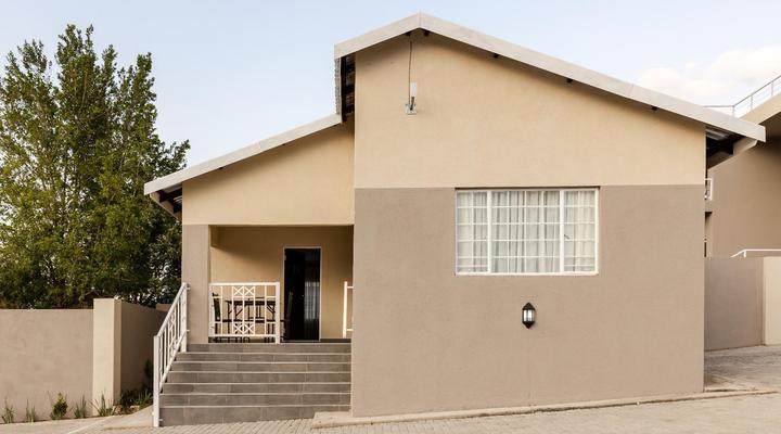 Point R40 Lodge - Conference, Self Catering & Spa