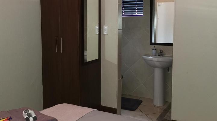 Klyne Jiweel Guesthouse