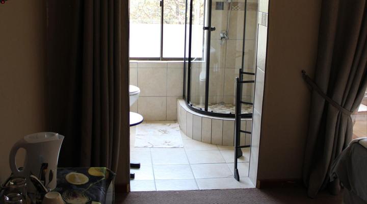 Wild Medlar Accommodation & Venue