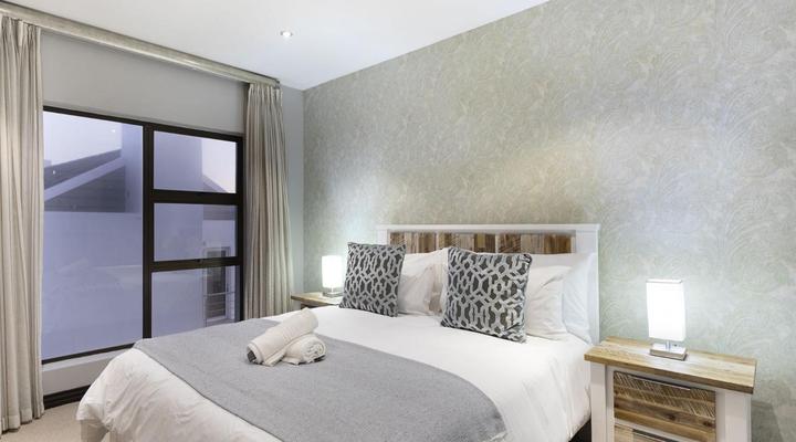 Tenos on Calypso 16 by HostAgents