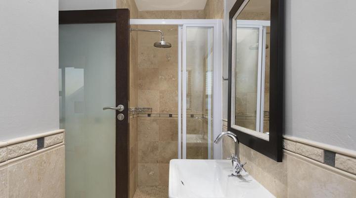 Tenos on Calypso 16 by HostAgents