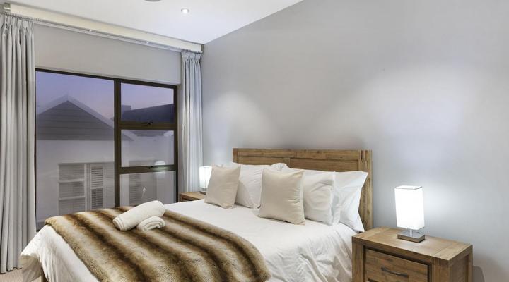 Tenos on Calypso 16 by HostAgents