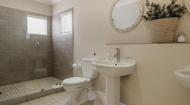 Cottage Pie by Robberg