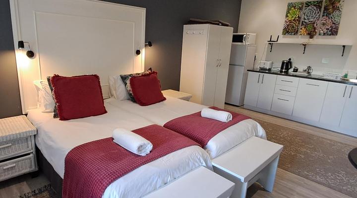 Jolly Jenny @ The Dunes