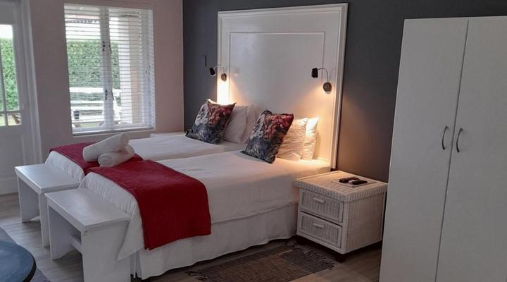 Jolly Jenny @ The Dunes