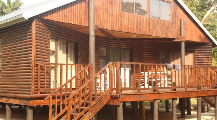 B Cubed Lodge and Restaurant