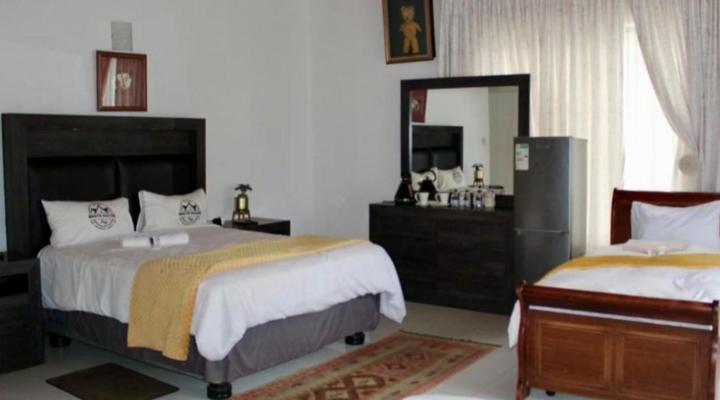 Whitehouse Guest Lodge