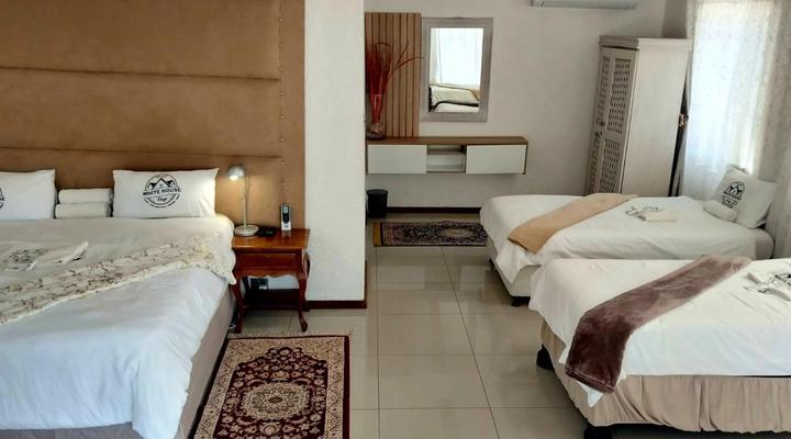 Whitehouse Guest Lodge