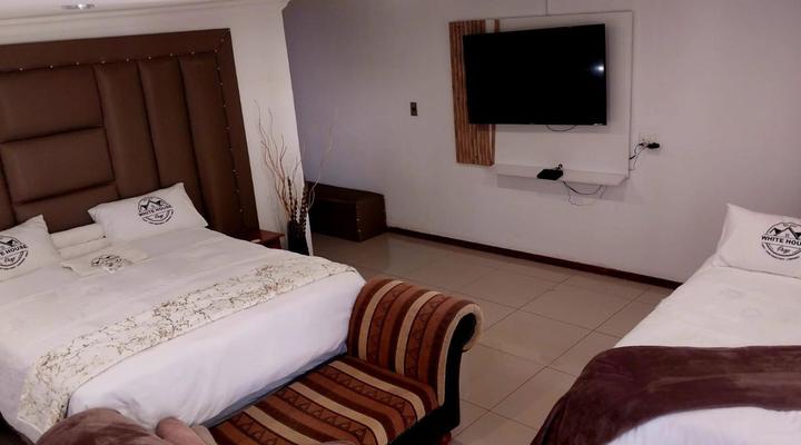 Whitehouse Guest Lodge