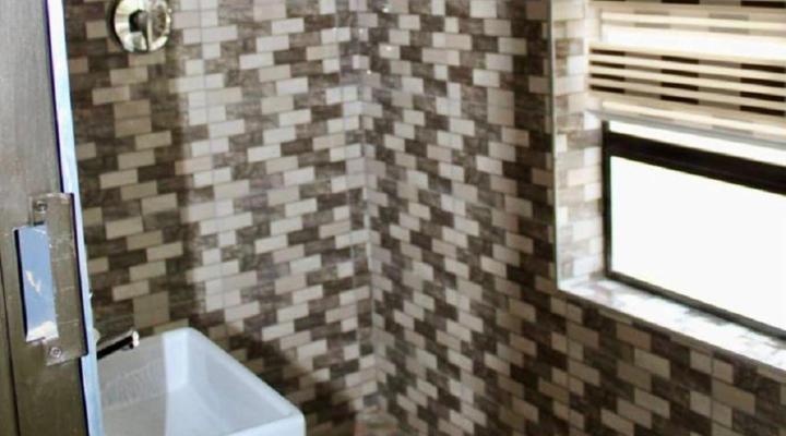 Whitehouse Guest Lodge