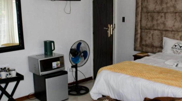 Whitehouse Guest Lodge