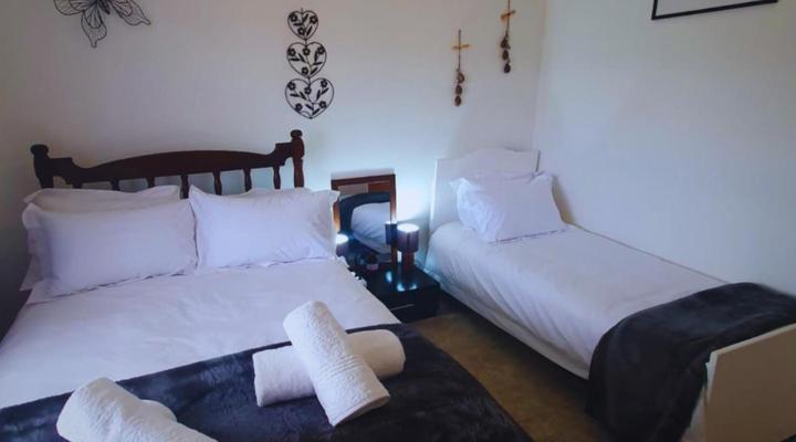 Oskopvlakte Karoo Farm House n Serengeti Bush Camp