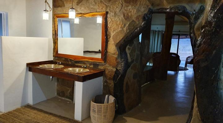 Somkhanda Big 5 Game Reserve