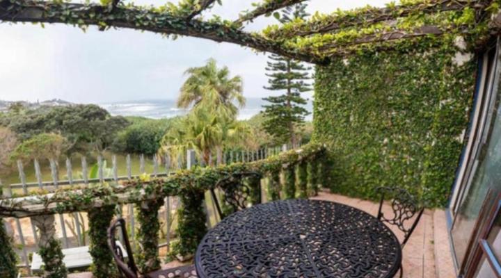 Gracelands Beach Lodge