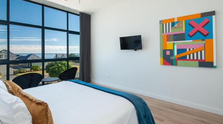 Glow Boutique Suites