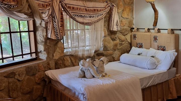 Paradise River Lodge