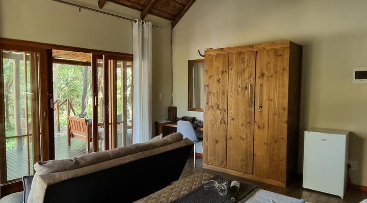 Paradise River Lodge