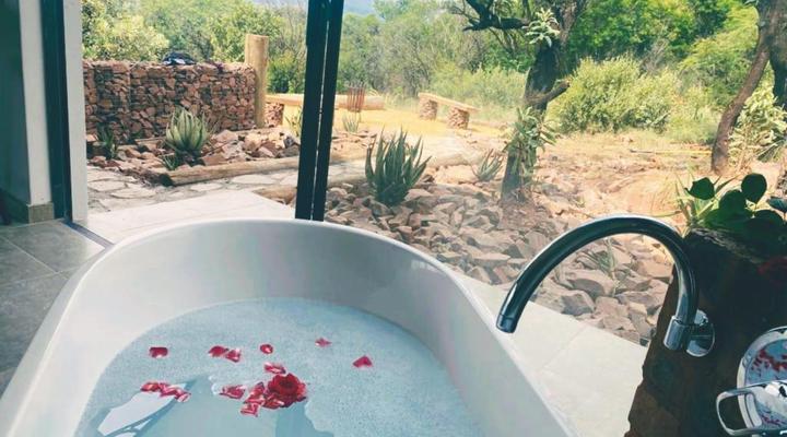 Rocky Road Mountain Lodge