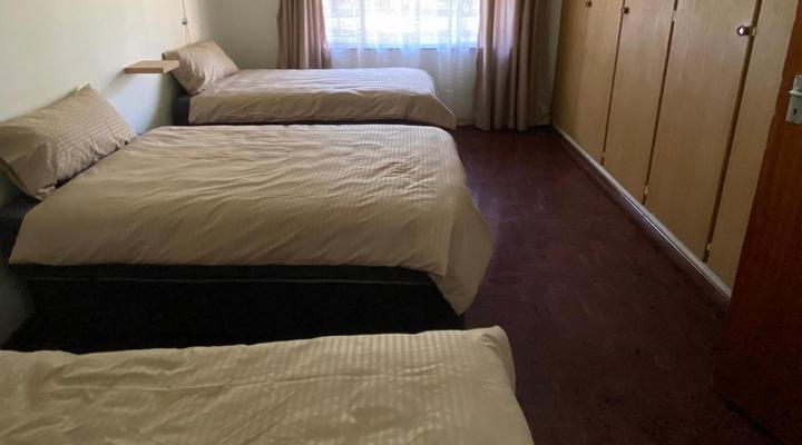 Simbia Contractors Inn