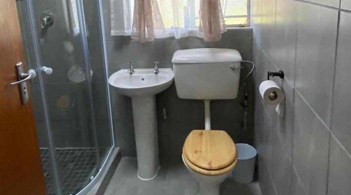 Simbia Contractors Inn