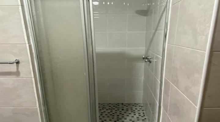 Simbia Contractors Inn