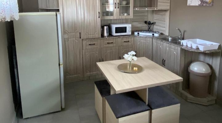 Simbia Contractors Inn