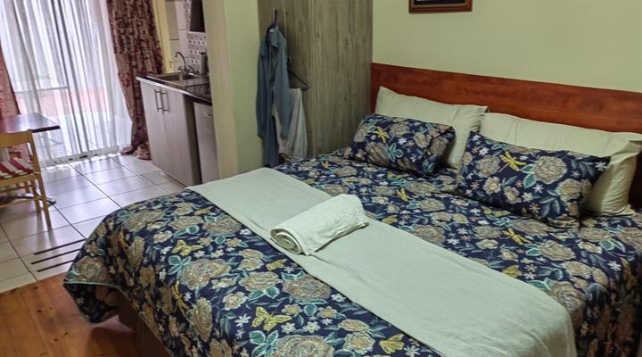 Sibahlenomhlambi Guest House