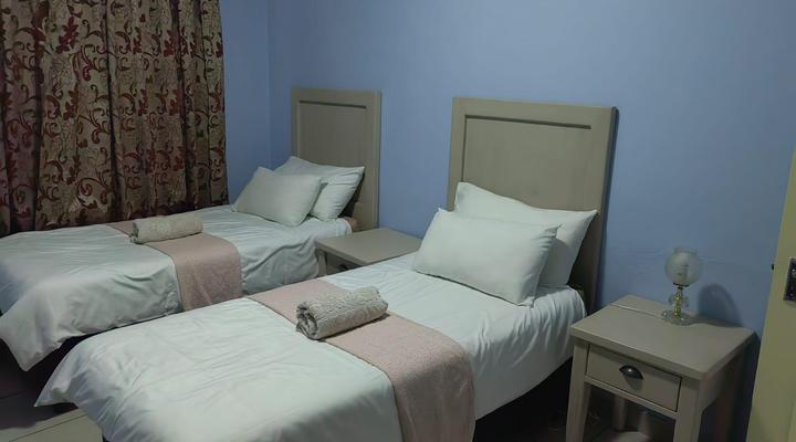 Sibahlenomhlambi Guest House