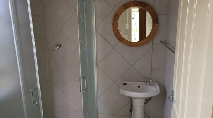 Sibahlenomhlambi Guest House