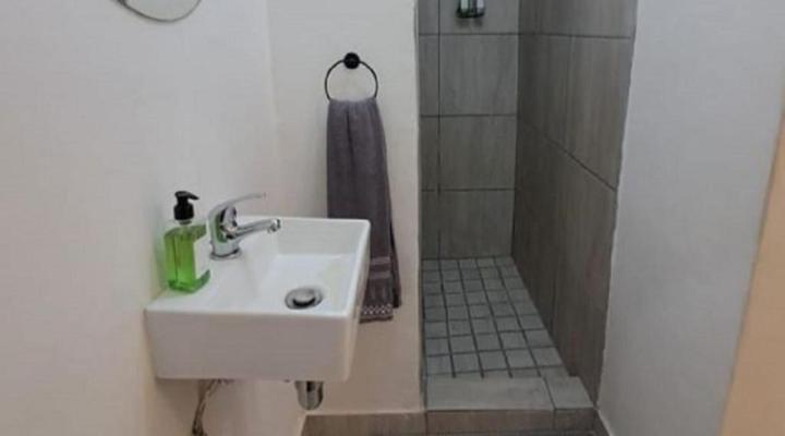 AirCommodation Guesthouse