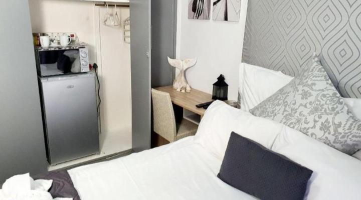 The Model Guest House