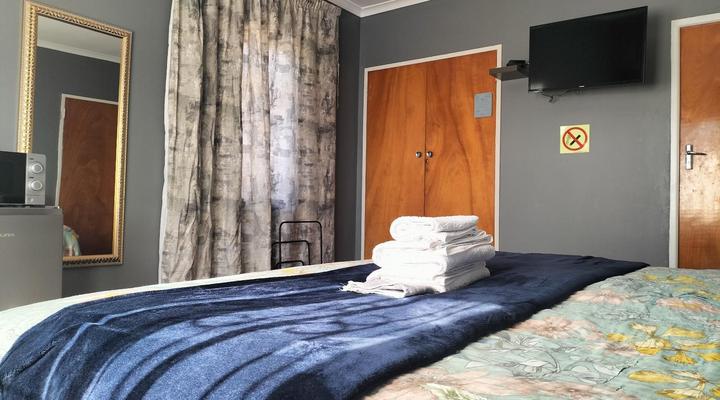 Step-by-Step Self-Catering and B&B