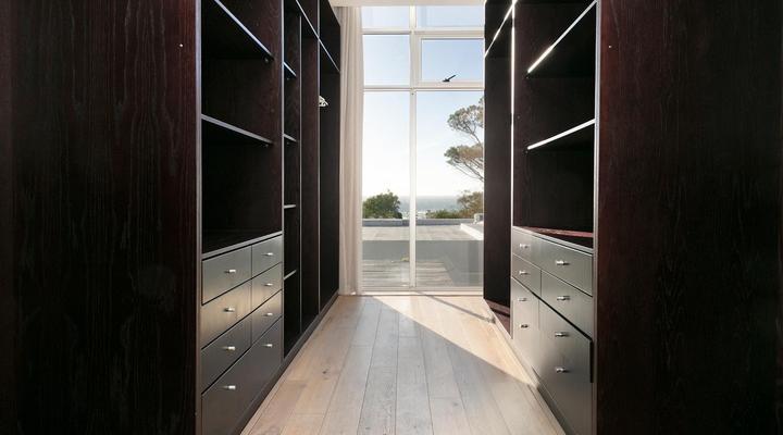 The Grange 11 by HostAgents