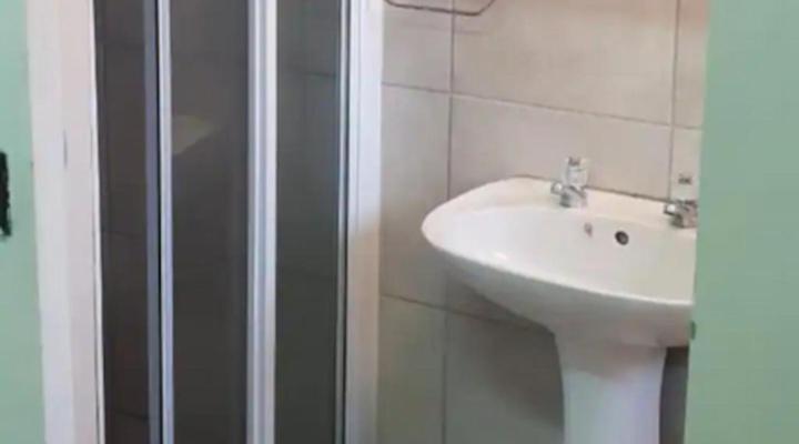 6 on Western Guest House