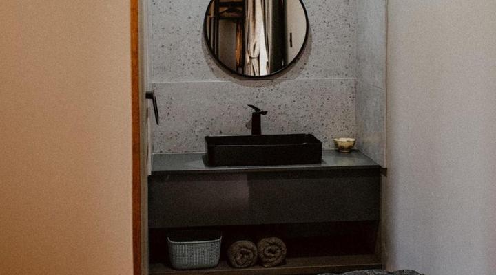 African Leaves Trout Lodge