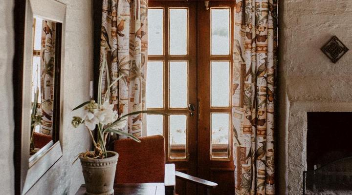 African Leaves Trout Lodge