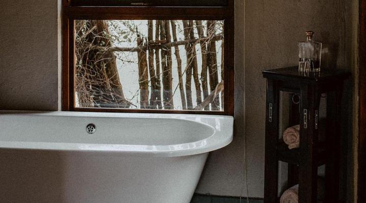 African Leaves Trout Lodge